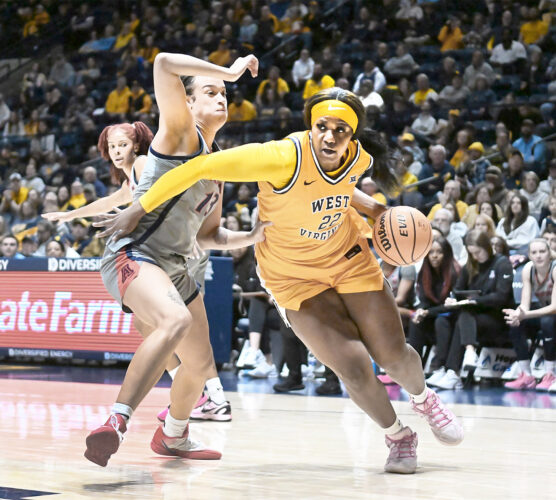 WVU women cruise past Arizona to improve to 20-5